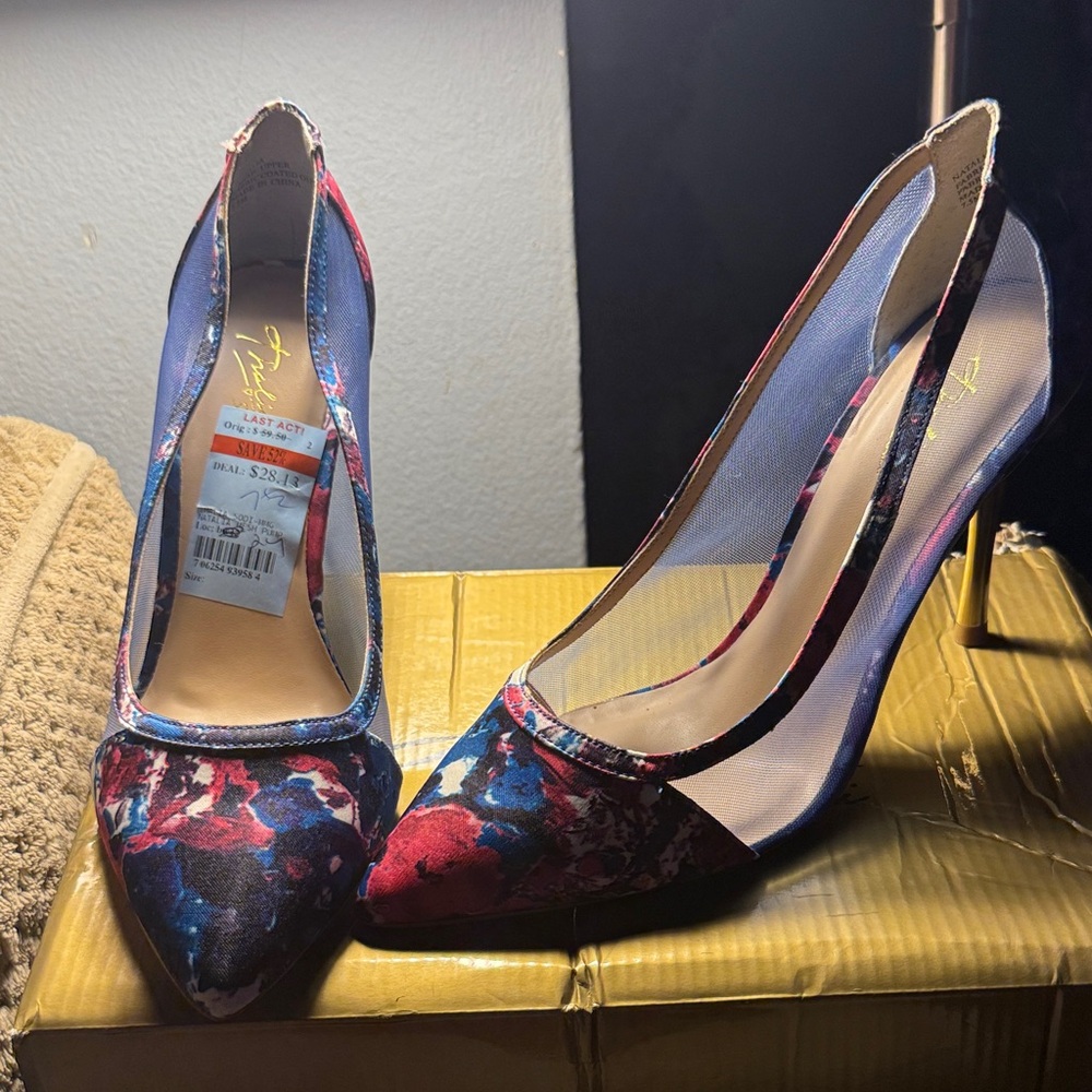 Thalia Sodi Multicolor Floral Heels